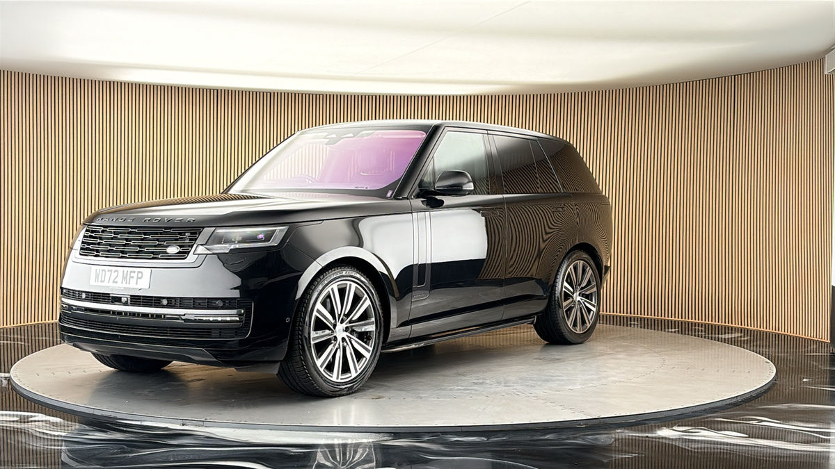 More views of Land Rover Range Rover