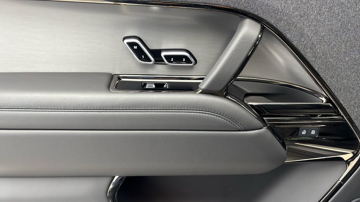 Land Rover Range Rover Sport Image 19