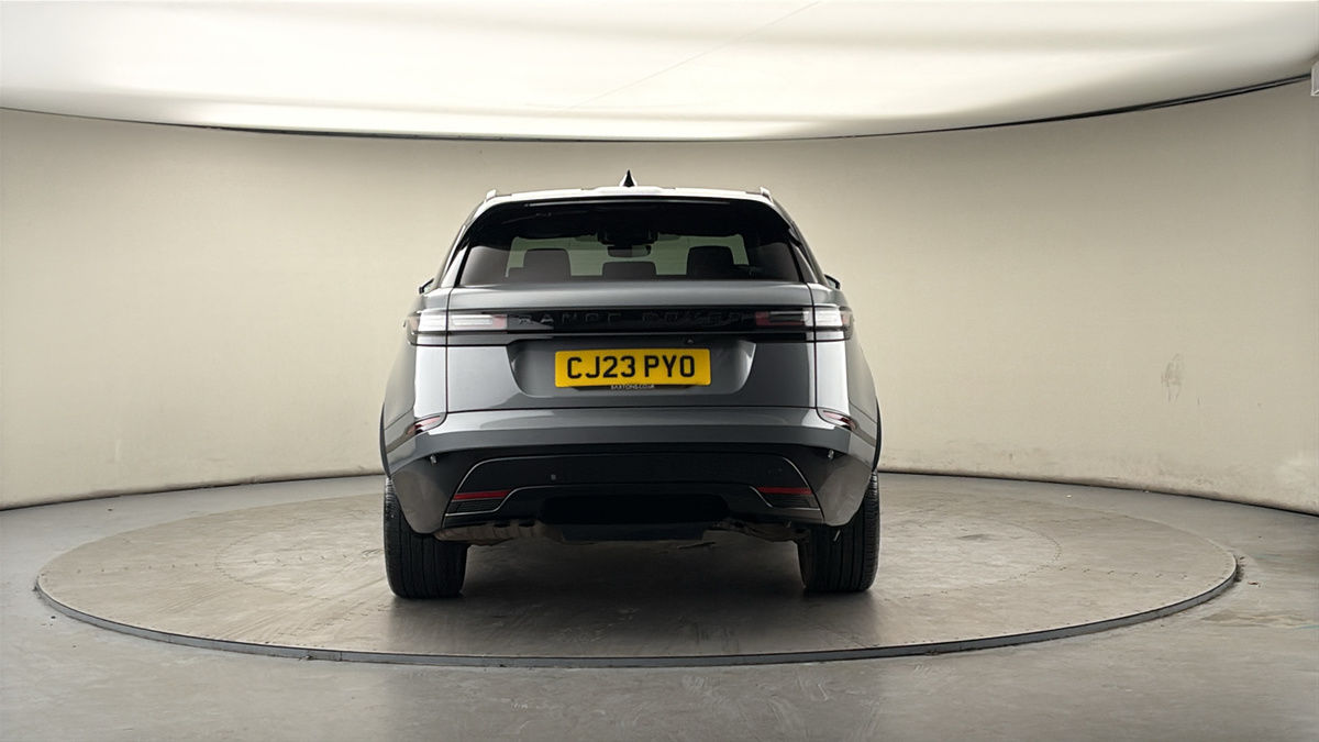 Land Rover Range Rover Velar Image 4