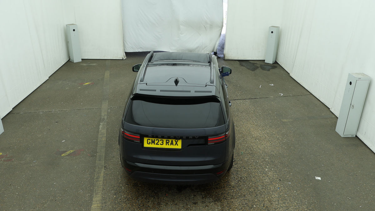 Land Rover Discovery Image 8