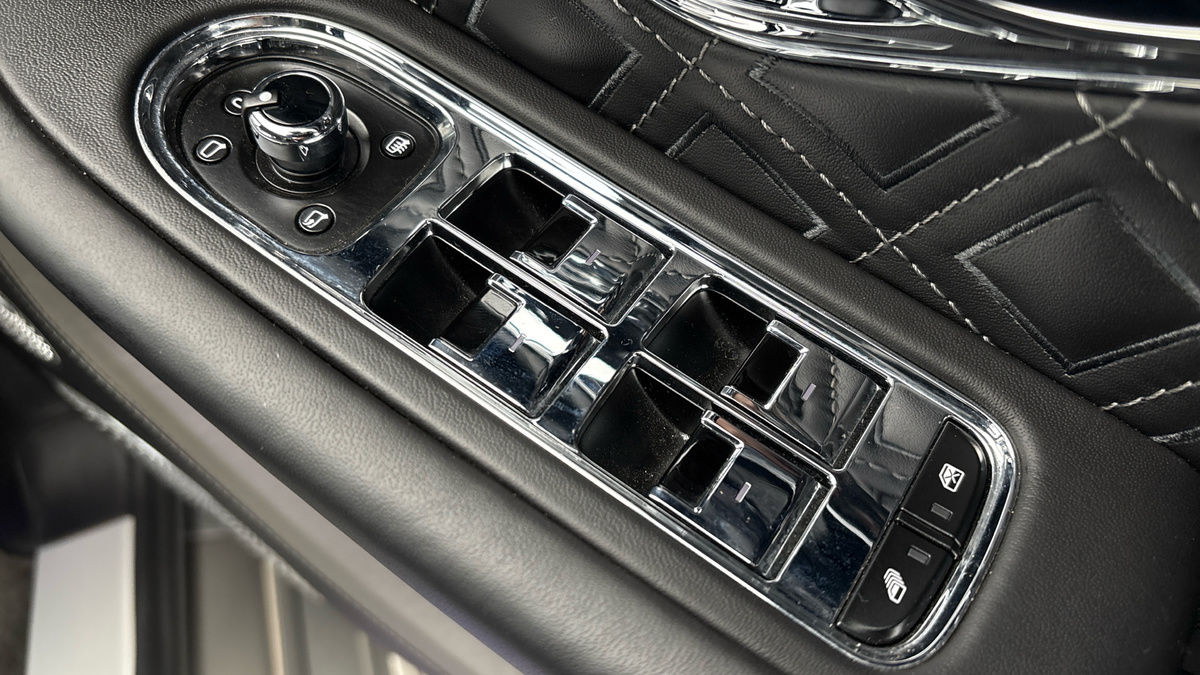 Bentley Continental Image 25