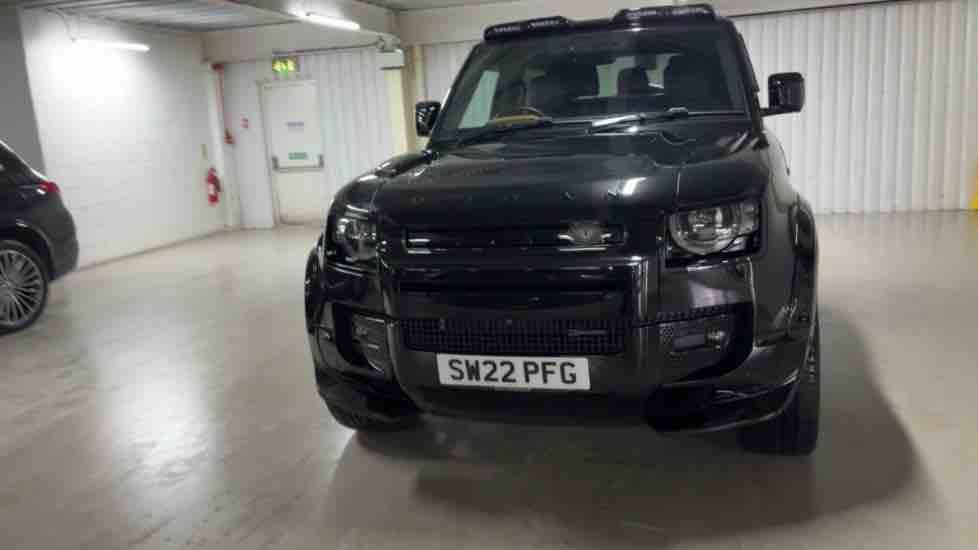 More views of Land Rover Defender 90