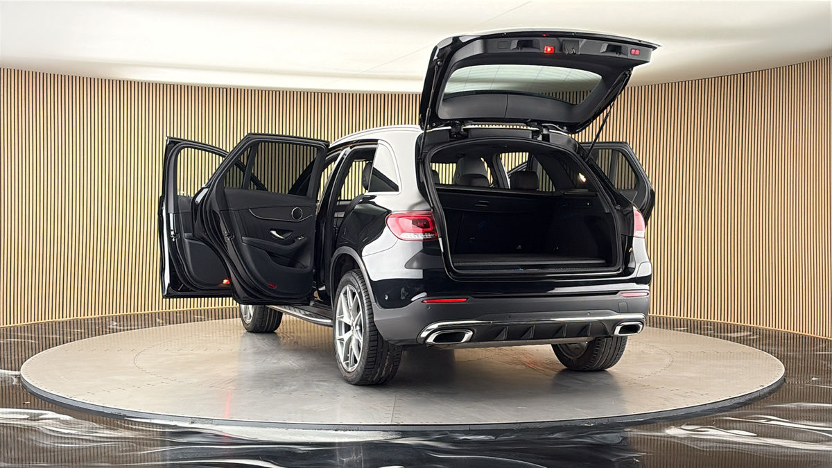 More views of Mercedes-Benz GLC