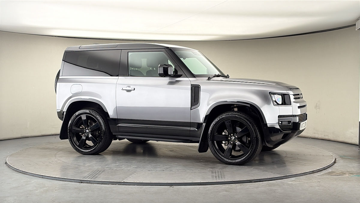 More views of Land Rover Defender 90