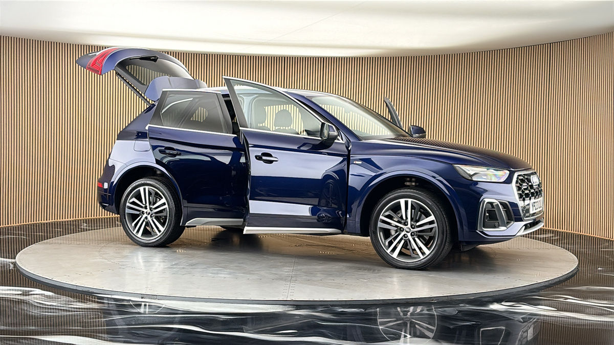 More views of Audi Q5