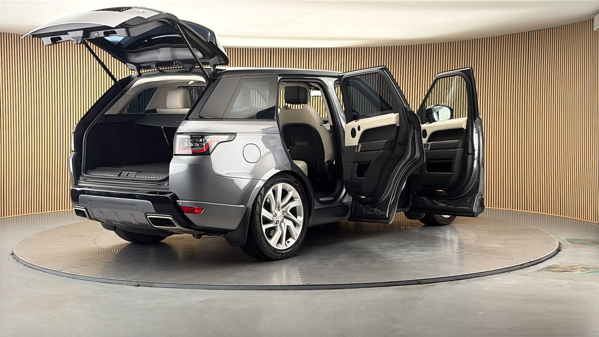 More views of Land Rover Range Rover Sport