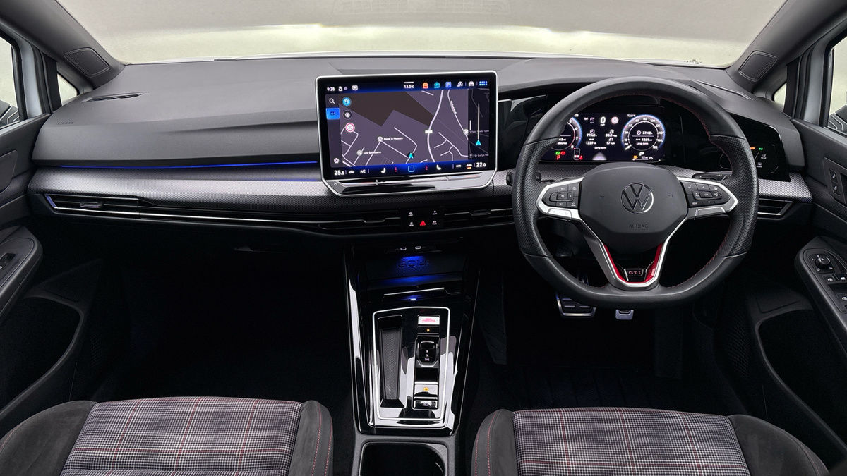 Volkswagen Golf Image 12