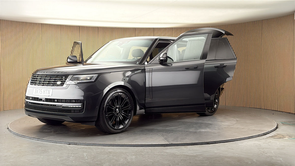 More views of Land Rover Range Rover