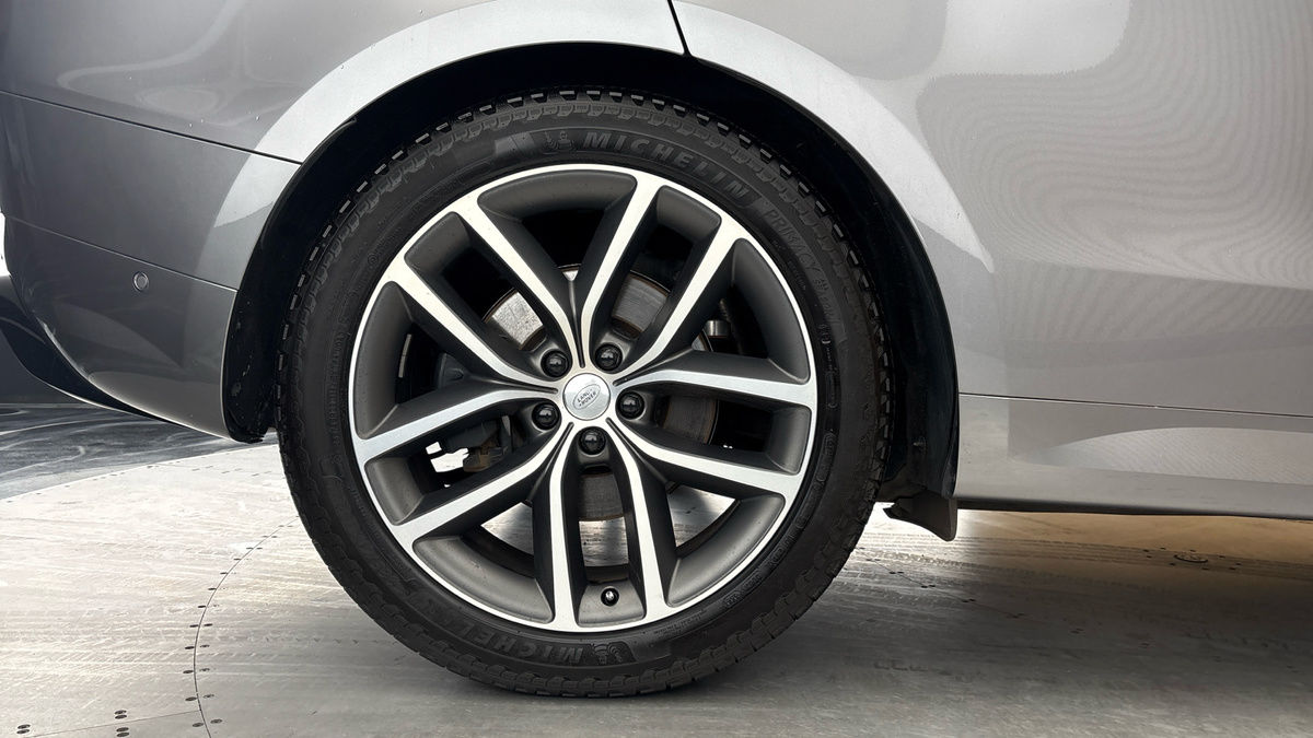Land Rover Range Rover Sport Image 10
