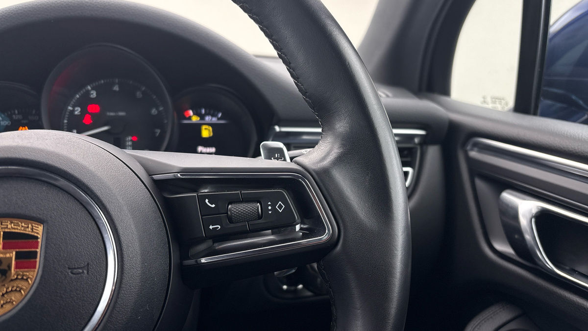 Porsche Macan Image 14