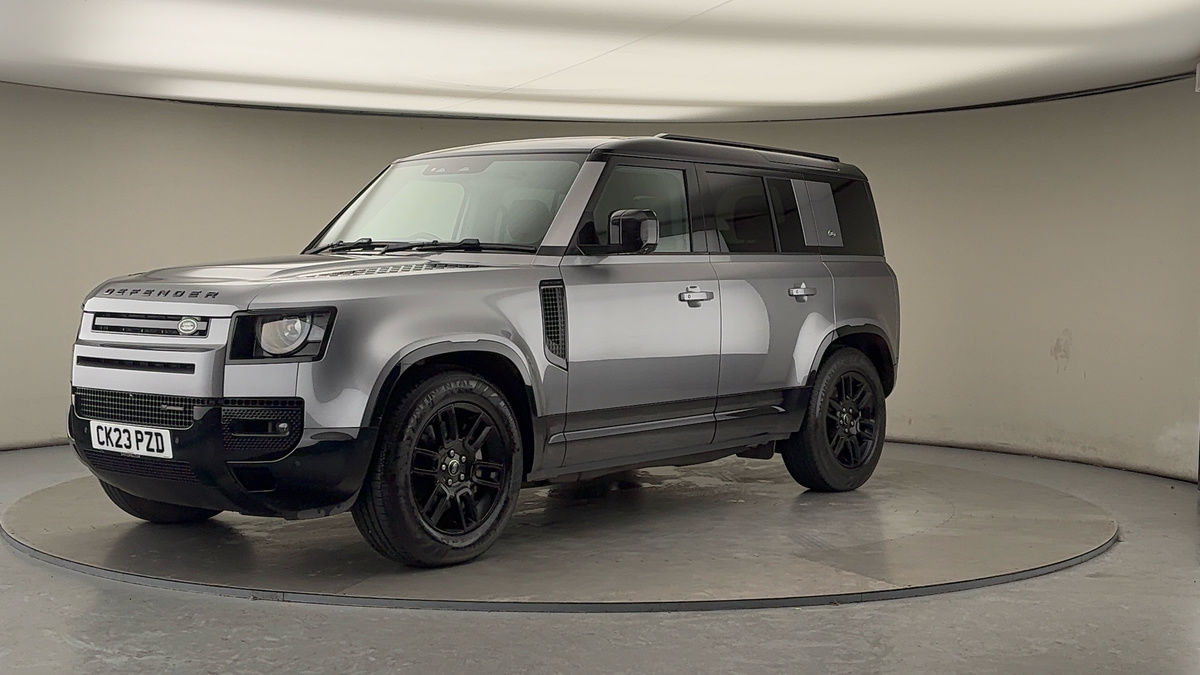 Land Rover Defender 110 Image 20