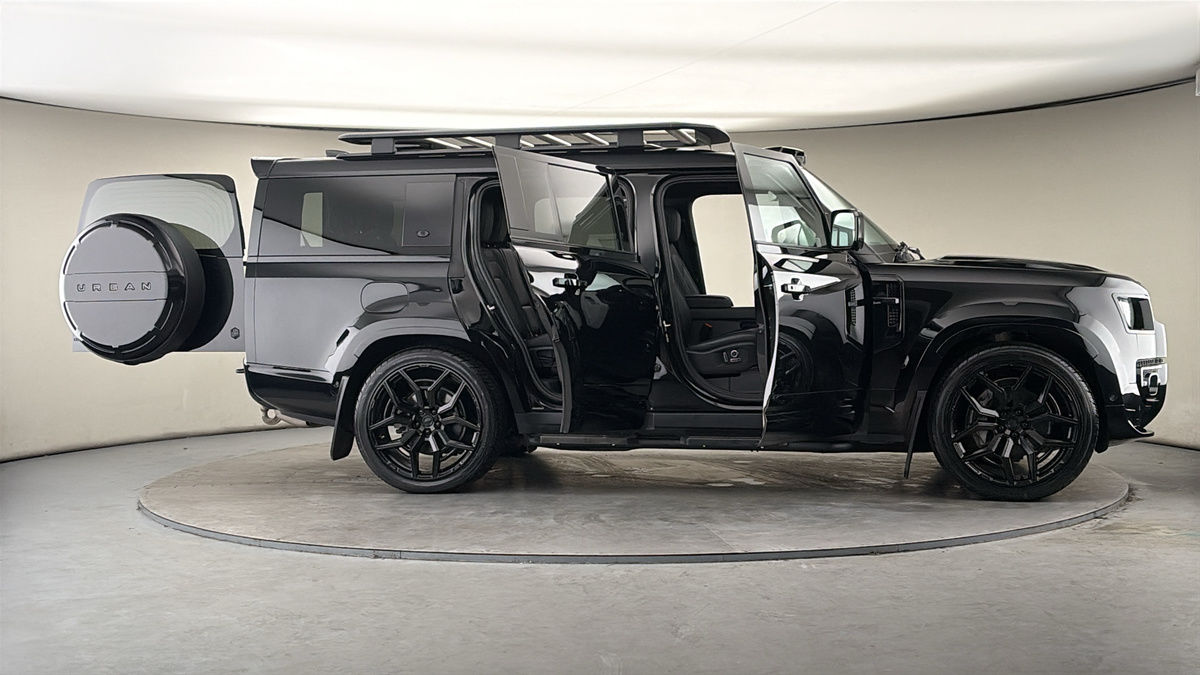 More views of Land Rover Defender 130