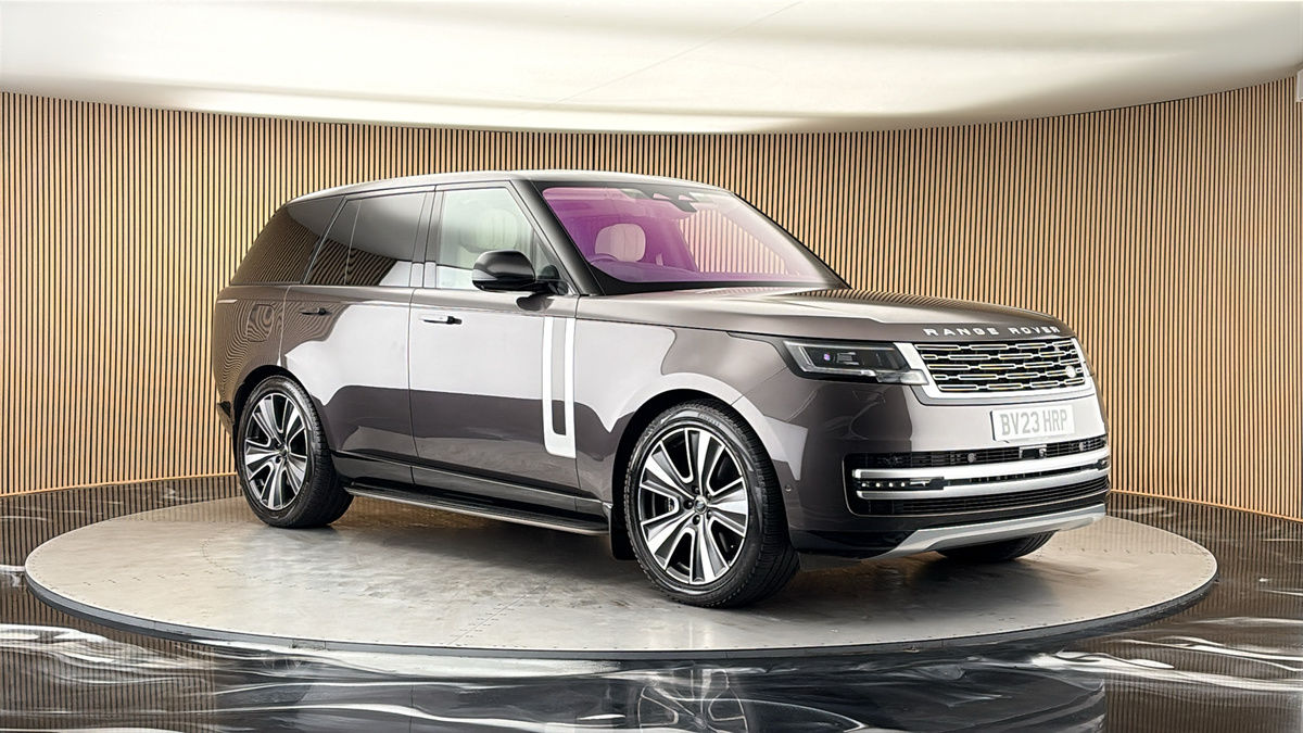 More views of Land Rover Range Rover