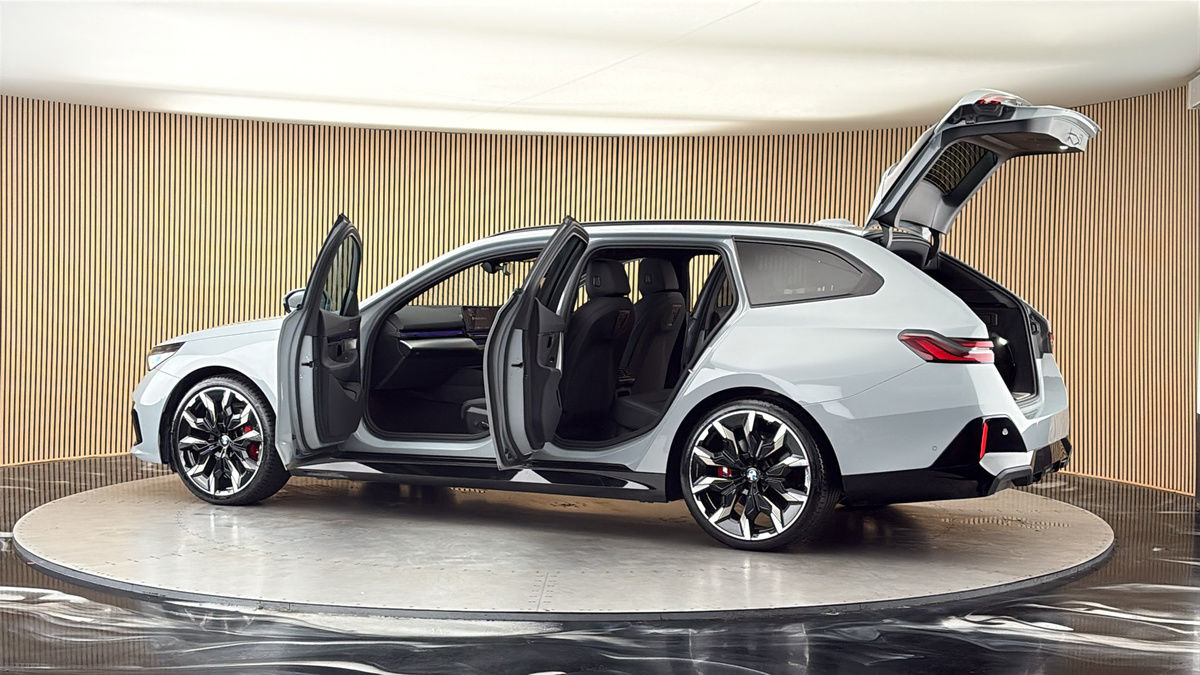 More views of BMW 5 Series