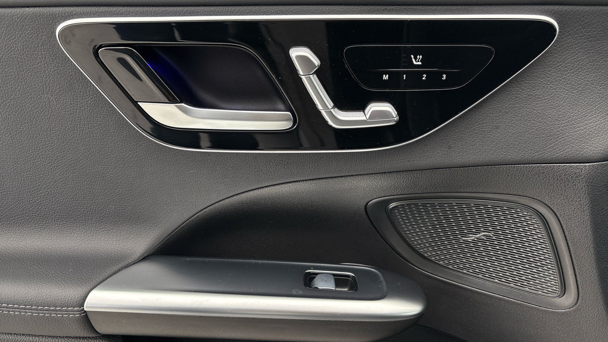 Mercedes-Benz C Class Image 19