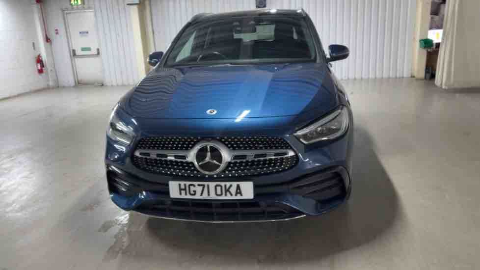 More views of Mercedes-Benz GLA