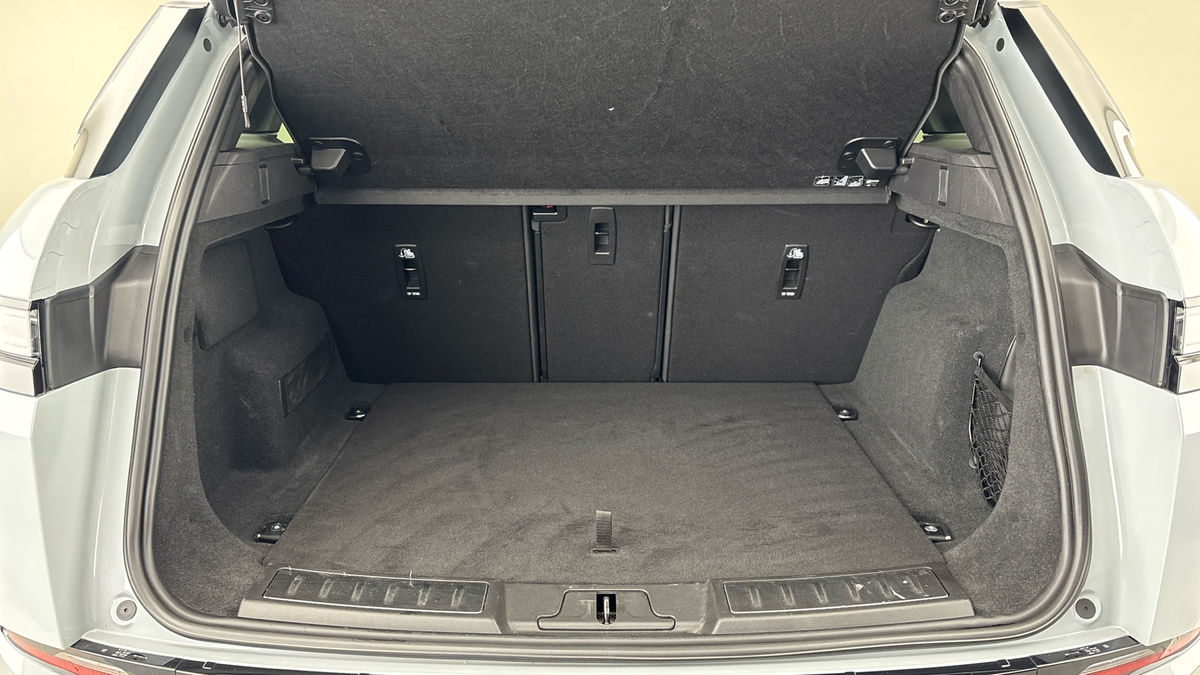 Land Rover Range Rover Evoque Image 11