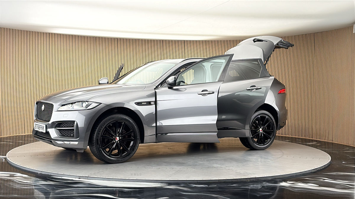 More views of Jaguar F-PACE
