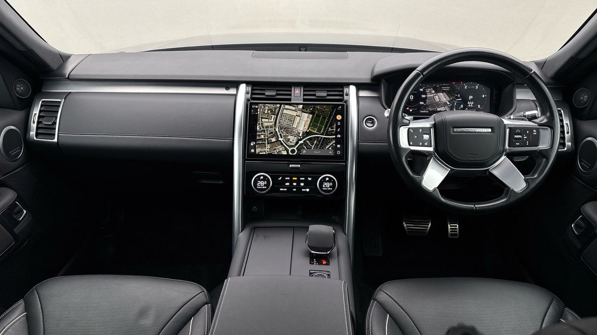 Land Rover Discovery Image 12