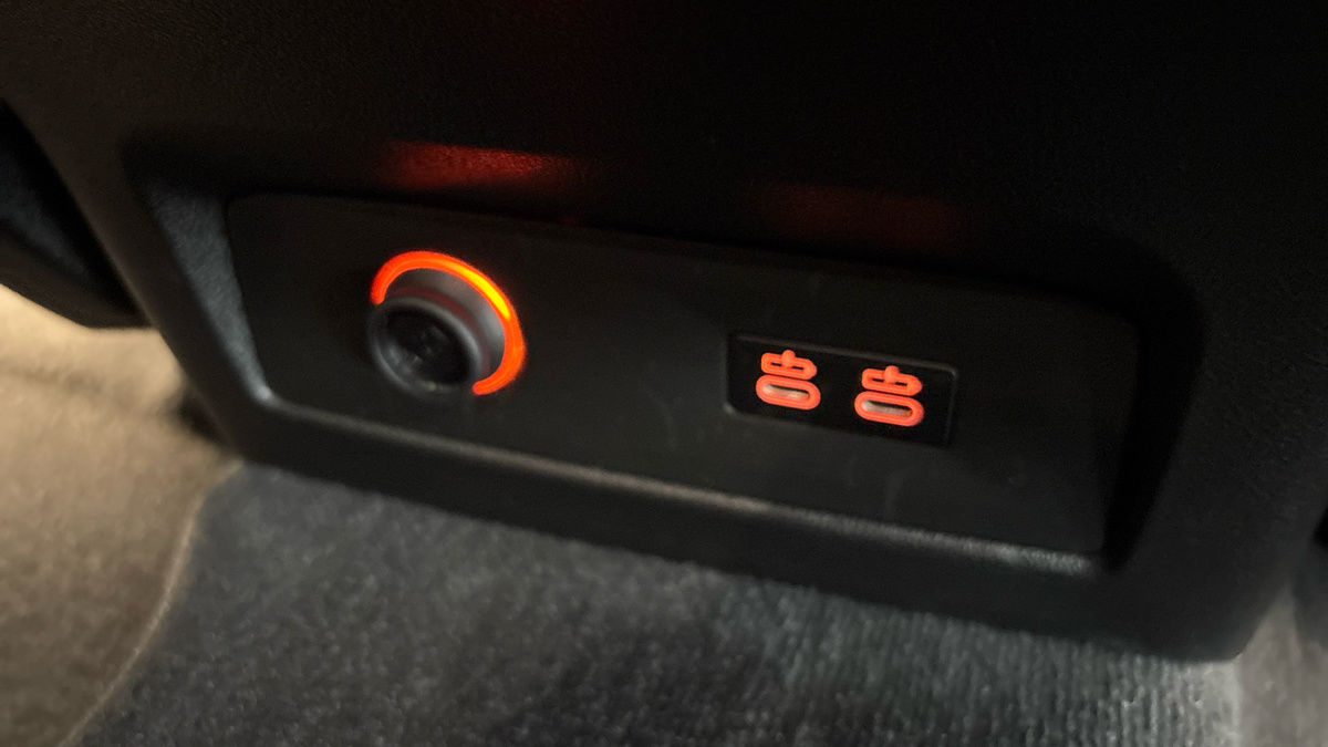 BMW XM Image 28