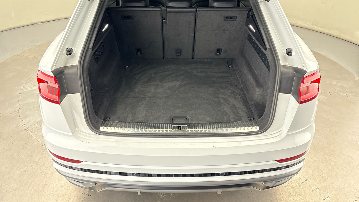 Audi Q8 Image 11