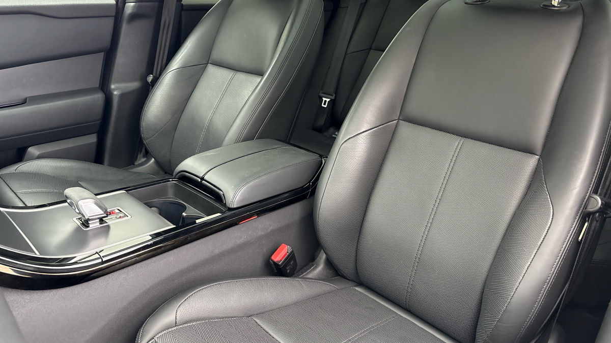 Land Rover Range Rover Velar Image 7