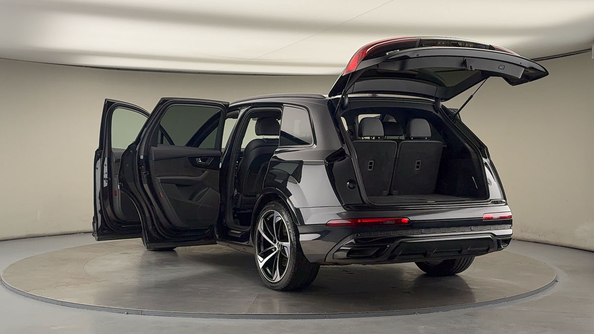 Audi Q7 Image 23