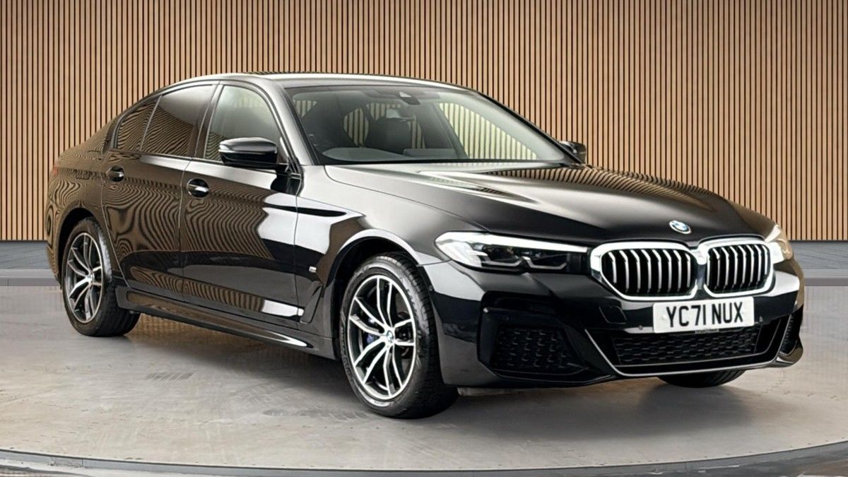 BMW 5 Series Sticky Header Image
