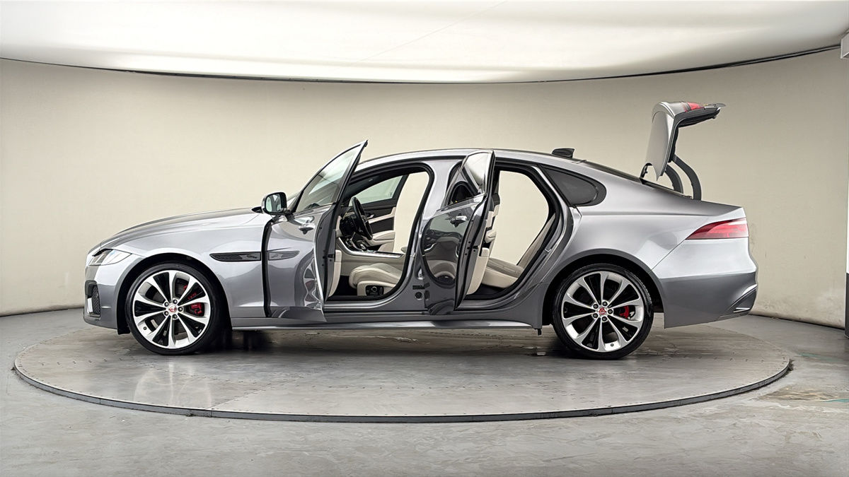 More views of Jaguar XF