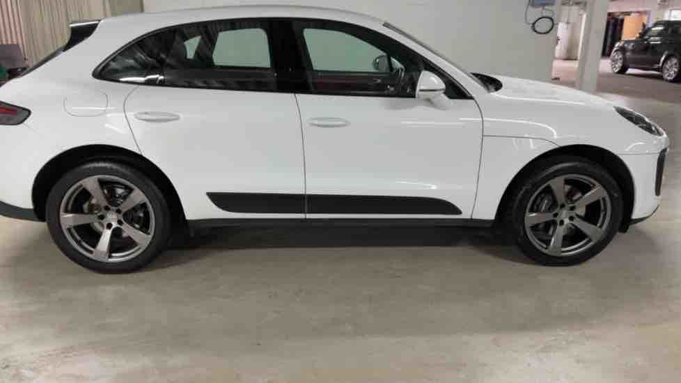 More views of Porsche Macan