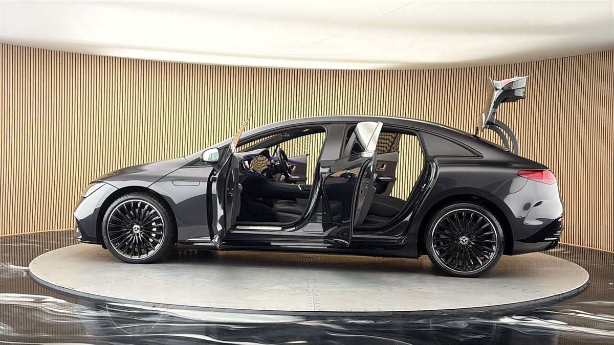 More views of Mercedes-Benz EQE