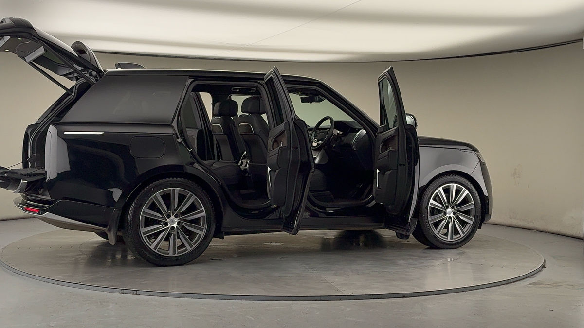 More views of Land Rover Range Rover