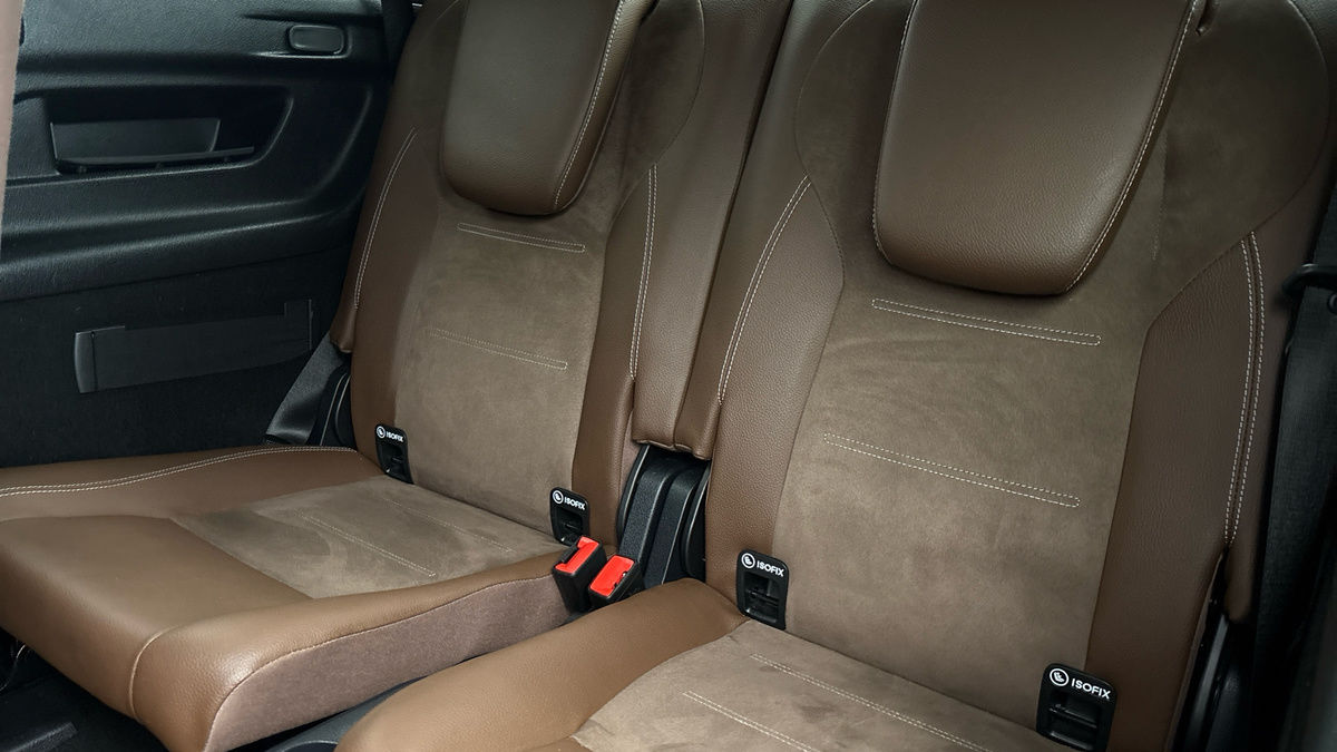 Mercedes-Benz GLB Image 27