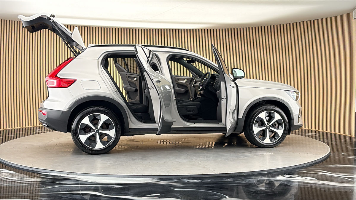 More views of Volvo XC40