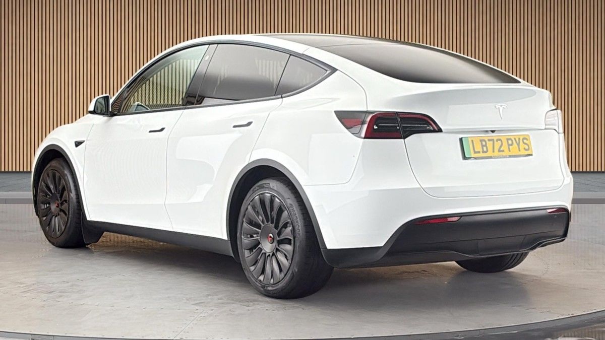 Tesla Model Y Image 2
