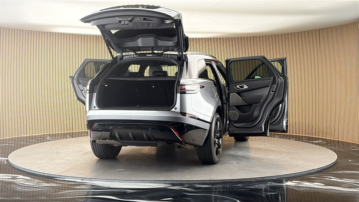 More views of Land Rover Range Rover Velar