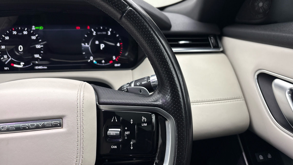 Land Rover Range Rover Velar Image 14