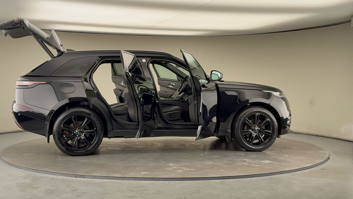 More views of Land Rover Range Rover Velar