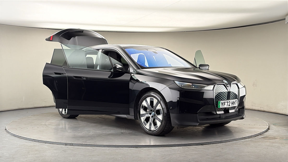 More views of BMW iX