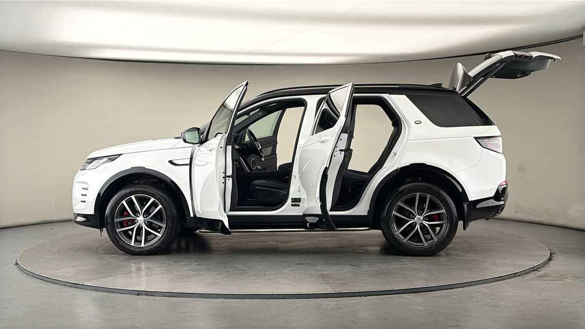 More views of Land Rover Discovery Sport