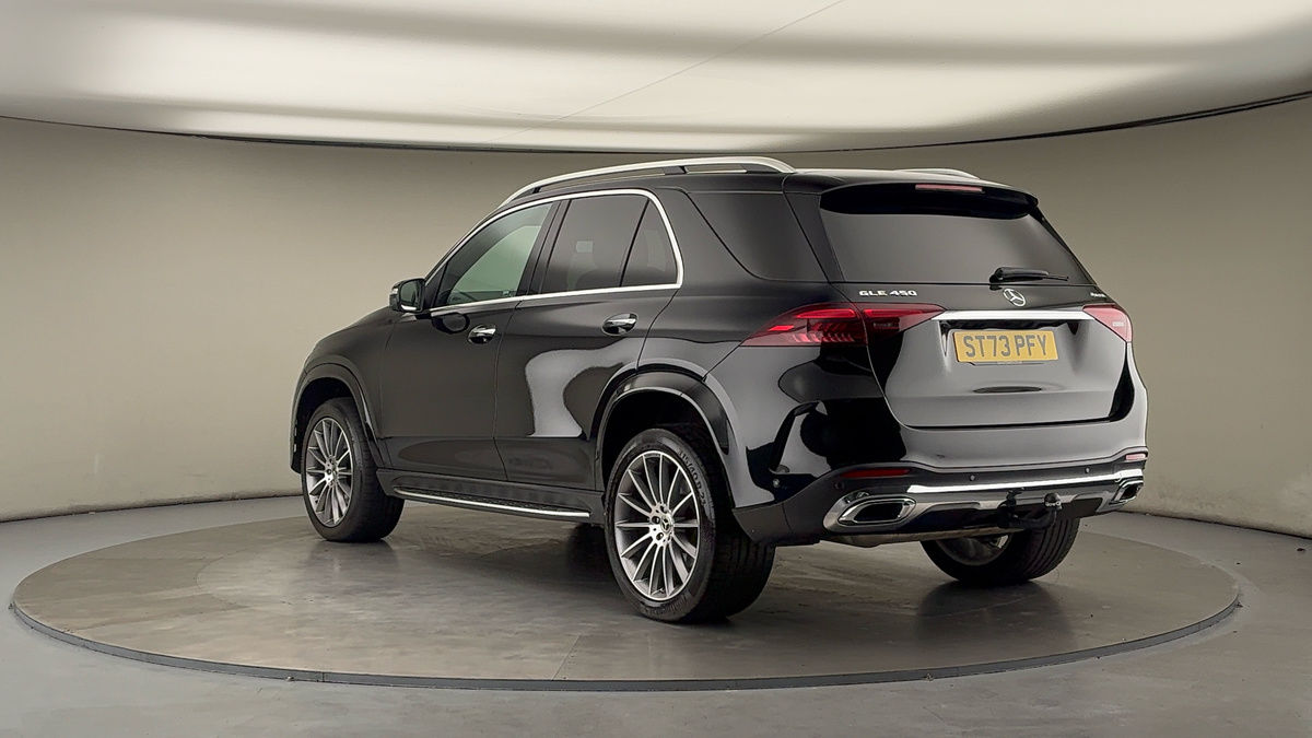 Mercedes-Benz GLE Image 2