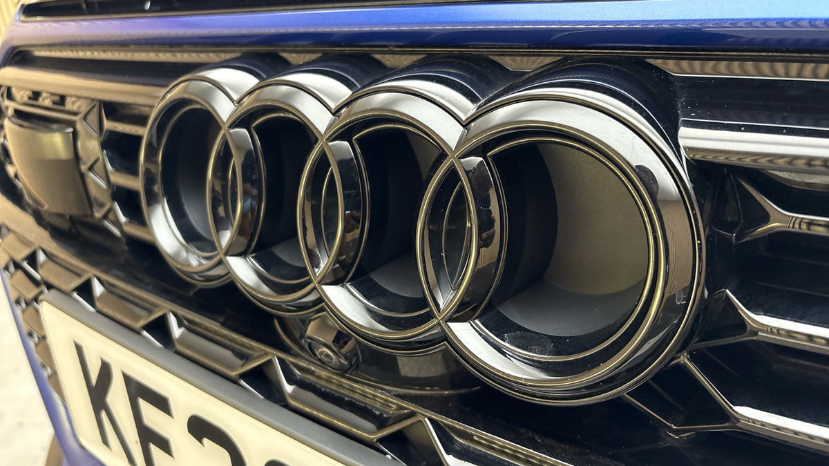 Audi RS6 Avant Image 24