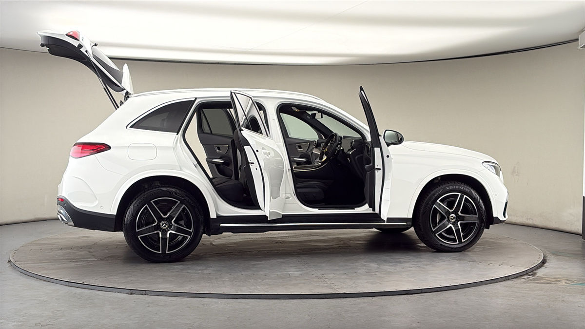 More views of Mercedes-Benz GLC