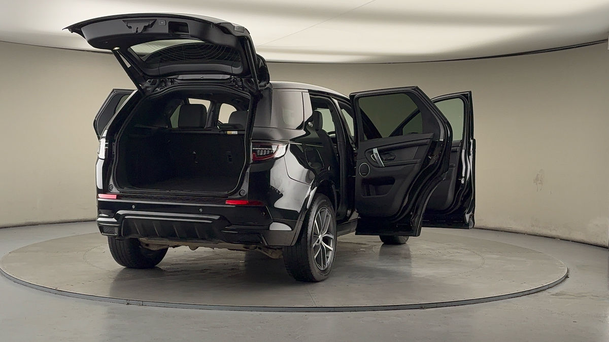 More views of Land Rover Discovery Sport