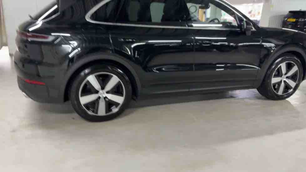 More views of Porsche Cayenne