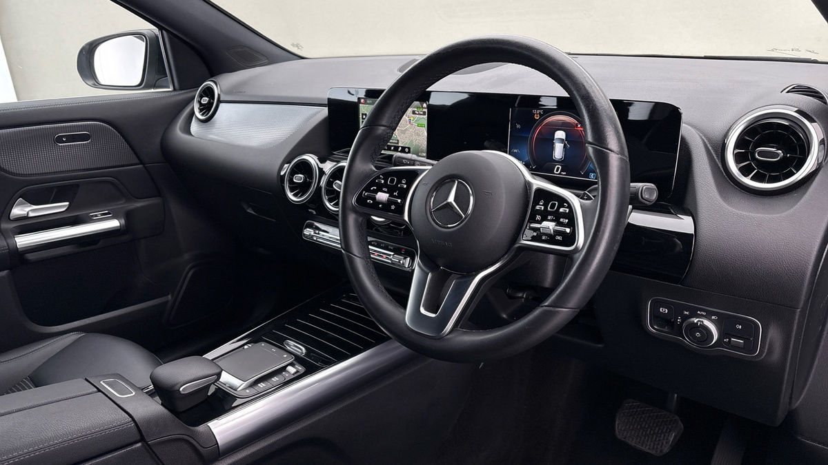 Mercedes-Benz GLA Image 5