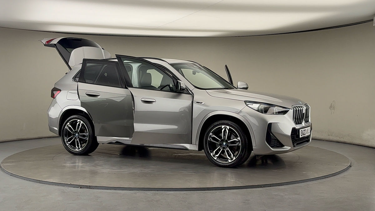 More views of BMW X1