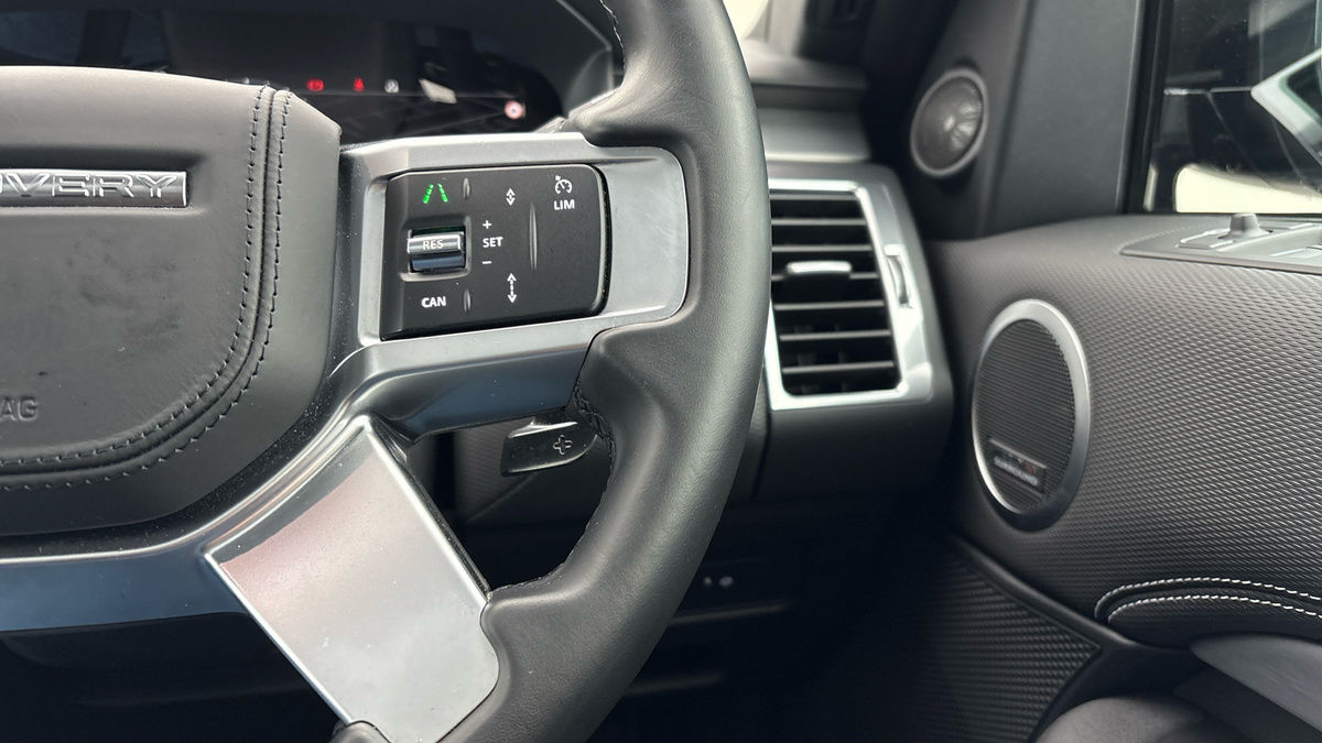 Land Rover Discovery Image 14