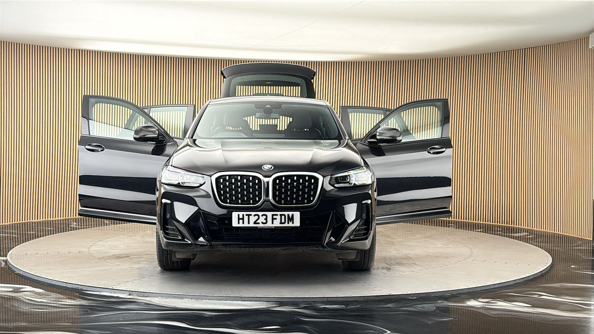 More views of BMW X4