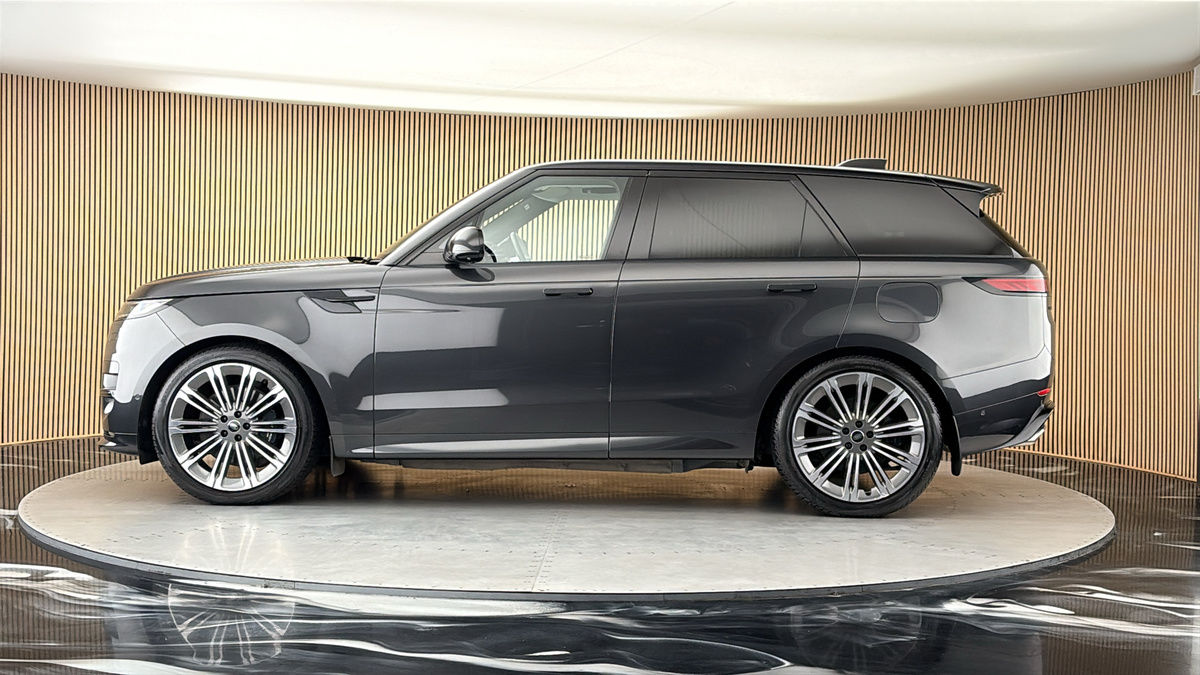 Land Rover Range Rover Sport Image 15